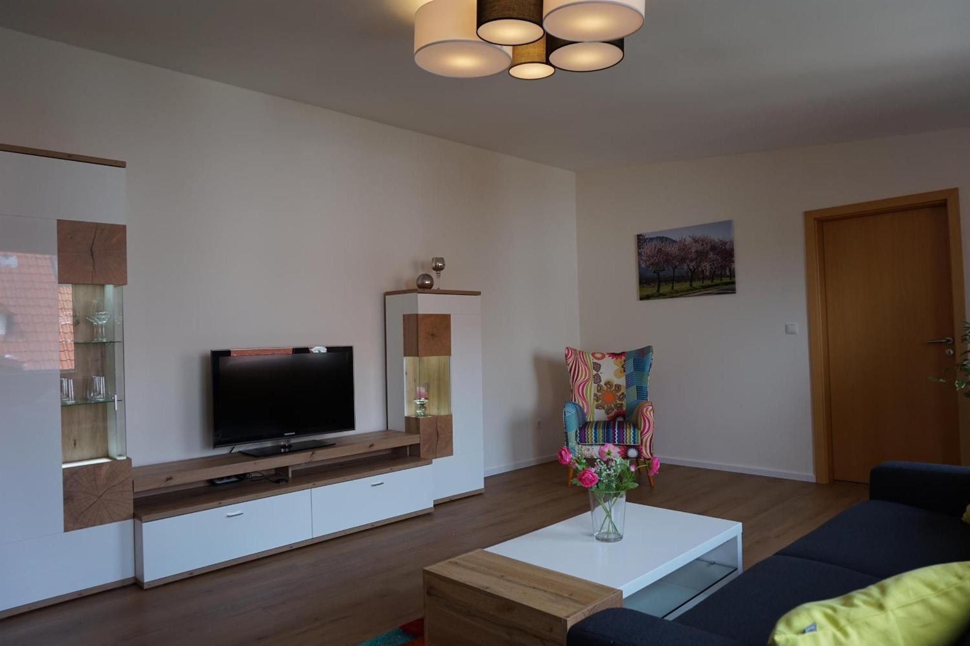 Stahler'S "Auszeit An Der Weinstrasse" Apartment ลันเดาอินแดร์ฟัลซ์ ภายนอก รูปภาพ